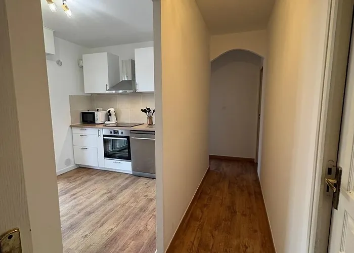 T3 Plein Centre Bord De *