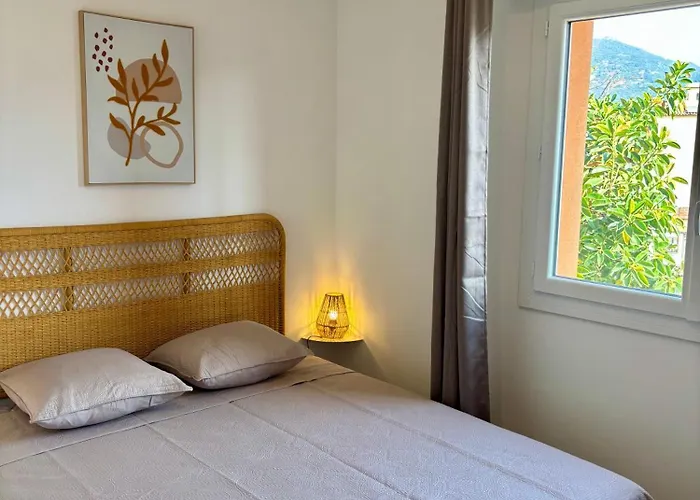 Apartment T3 Plein Centre Bord De