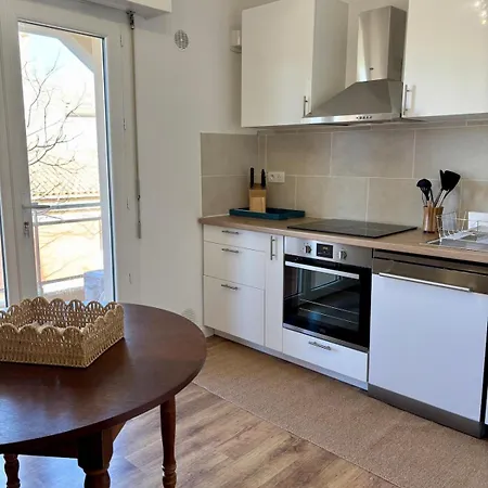 Appartement T3 Plein Centre Bord De Propriano (Corsica)