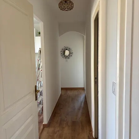 T3 Plein Centre Bord De Appartement *